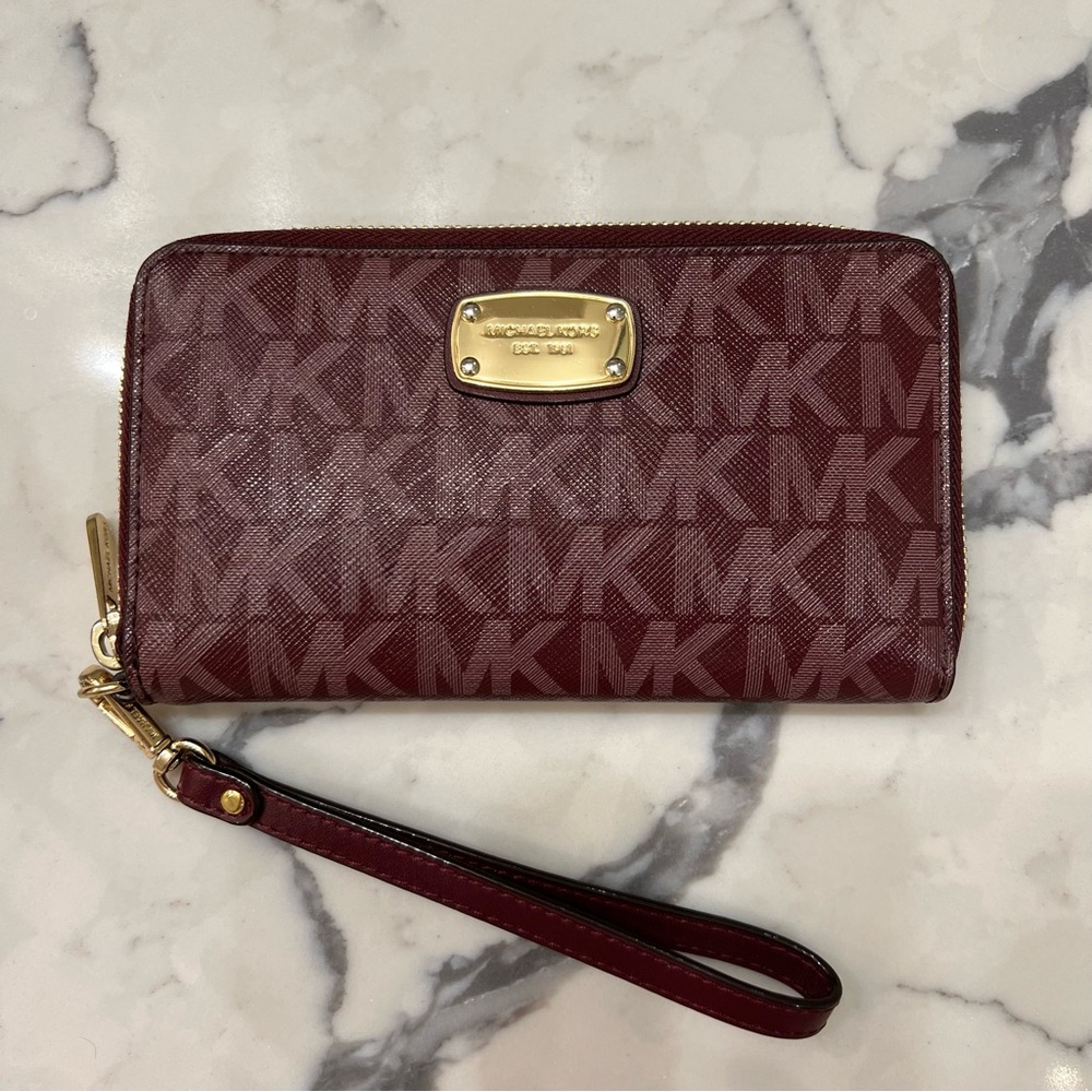 MICHAEL KORS large flat multifunctional phone case wallet wristlet logo